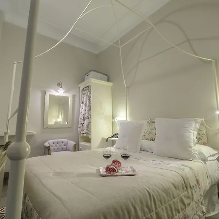 فندق Apartasuites Alberca 3*