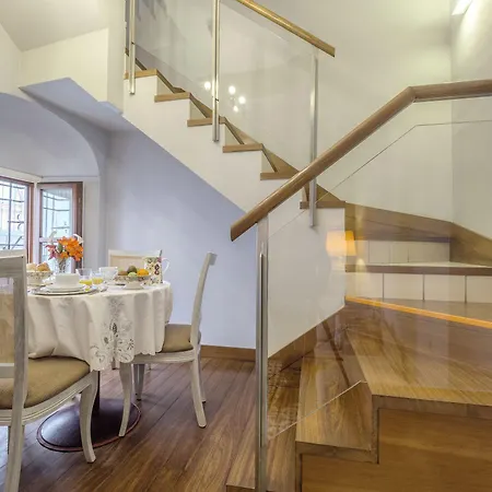 فندق Apartasuites Alberca